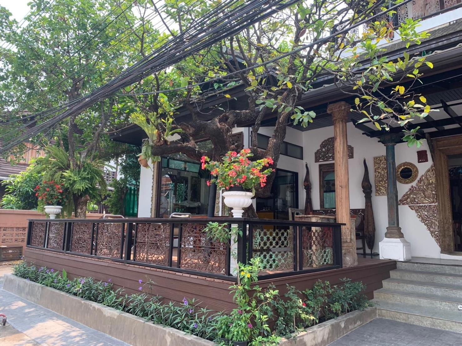 Baan Huenphen Ξενοδοχείο Τσιάνγκ Μάι Εξωτερικό φωτογραφία